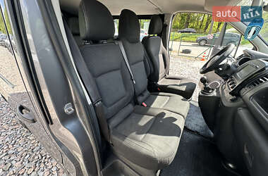 Мінівен Opel Vivaro 2015 в 