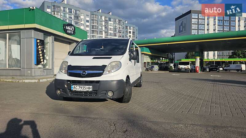 Opel Vivaro 2006