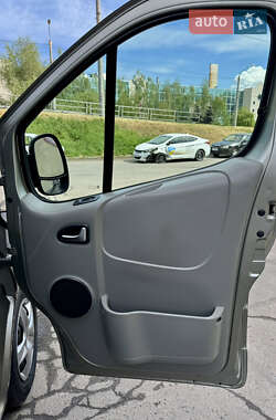 Вантажний фургон Opel Vivaro 2014 в 