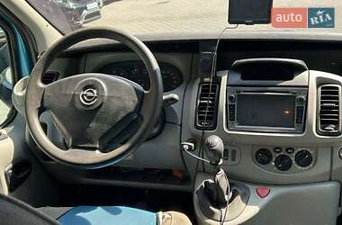 Минивэн Opel Vivaro 2004 в 
