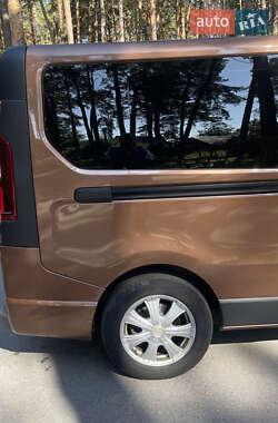 Мінівен Opel Vivaro 2015 в 