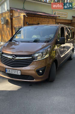 Мінівен Opel Vivaro 2015 в 