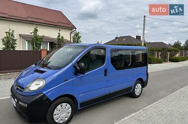 Минивэн Opel Vivaro 2004 в 