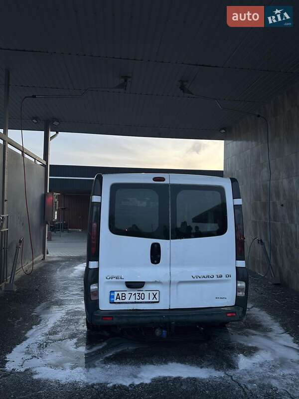 Минивэн Opel Vivaro 2002 в Виннице