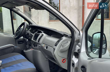 Минивэн Opel Vivaro 2005 в 