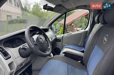Минивэн Opel Vivaro 2005 в 