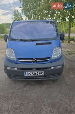 Минивэн Opel Vivaro 2005 в Сарнах