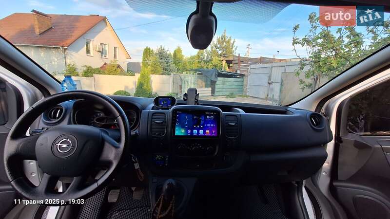 Мінівен Opel Vivaro 2015 в Дніпрі фото 13 Мінівен Opel Vivaro 2015 в Дніпрі
