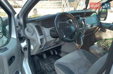 Минивэн Opel Vivaro 2004 в 