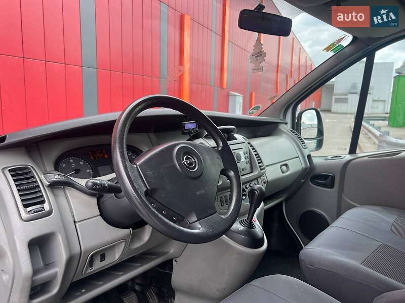Минивэн Opel Vivaro 2010 в Киеве
