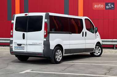 Минивэн Opel Vivaro 2010 в 
