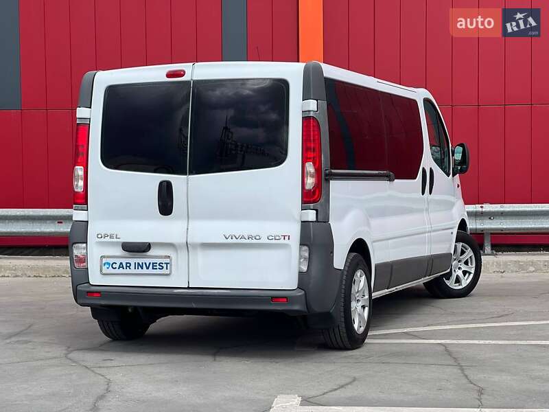 Минивэн Opel Vivaro 2010 в Киеве