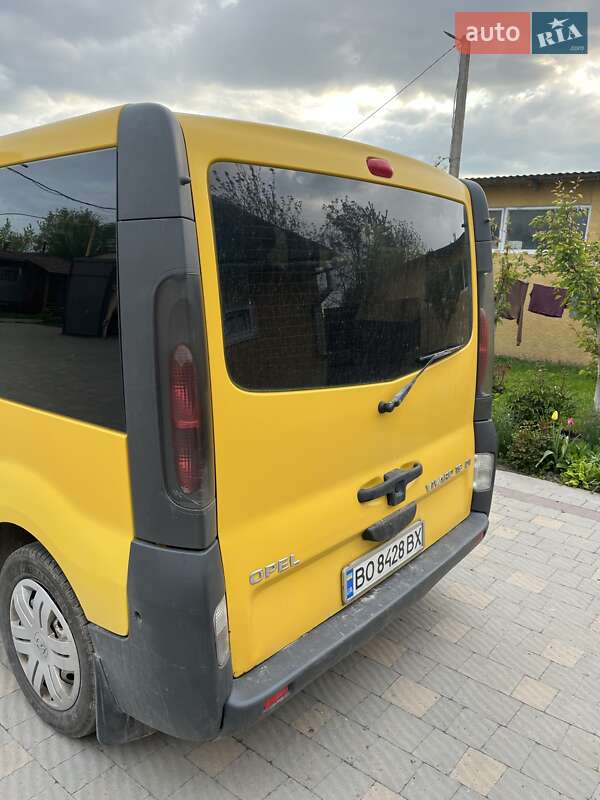 Мінівен Opel Vivaro 2004 в Тернополі