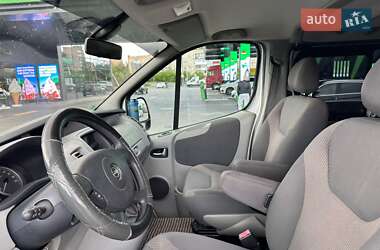 Мінівен Opel Vivaro 2011 в 