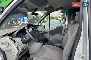 Мінівен Opel Vivaro 2011 в 