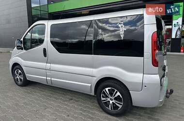 Мінівен Opel Vivaro 2011 в 