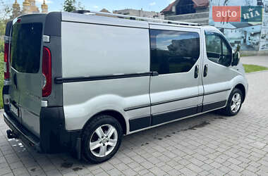 Минивэн Opel Vivaro 2010 в 