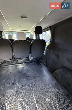 Минивэн Opel Vivaro 2010 в 