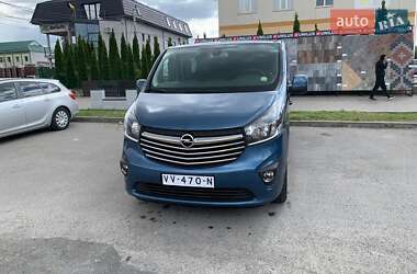 Мінівен Opel Vivaro 2016 в Рівному