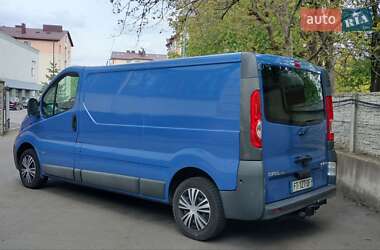 Вантажний фургон Opel Vivaro 2014 в Рівному