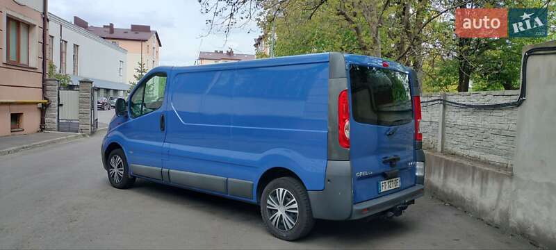 Грузовой фургон Opel Vivaro 2014 в 