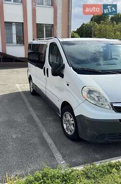 Минивэн Opel Vivaro 2009 в 