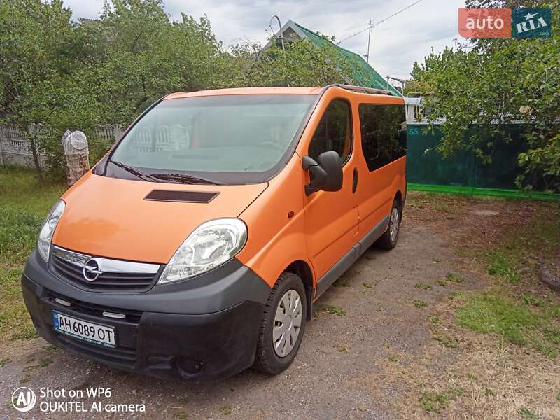 Мінівен Opel Vivaro 2010 в Дніпрі фото 10 Мінівен Opel Vivaro 2010 в Дніпрі
