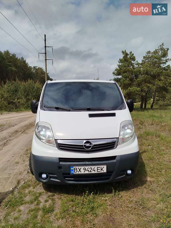 Opel Vivaro 2012