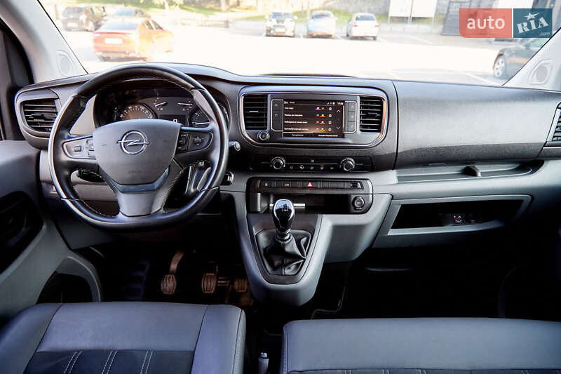 Мінівен Opel Vivaro 2020 в Києві