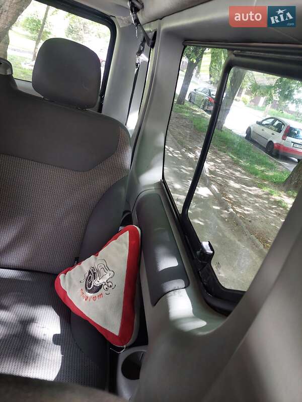 Минивэн Opel Vivaro 2012 в Львове