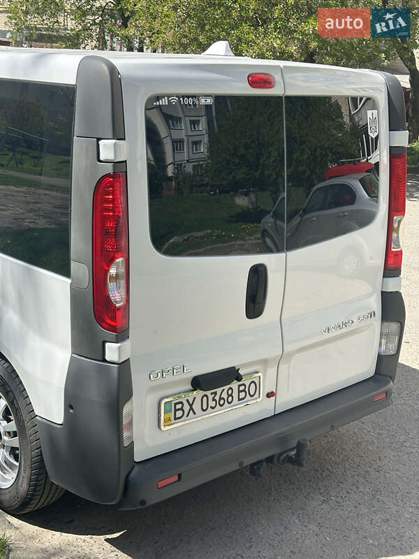 Минивэн Opel Vivaro 2006 в 