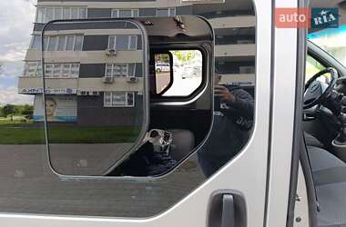 Мінівен Opel Vivaro 2009 в 