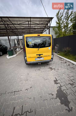 Мінівен Opel Vivaro 2004 в 
