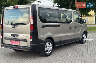 Минивэн Opel Vivaro 2015 в 