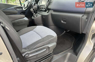 Минивэн Opel Vivaro 2015 в 