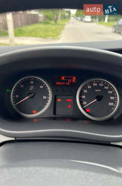 Вантажний фургон Opel Vivaro 2014 в 