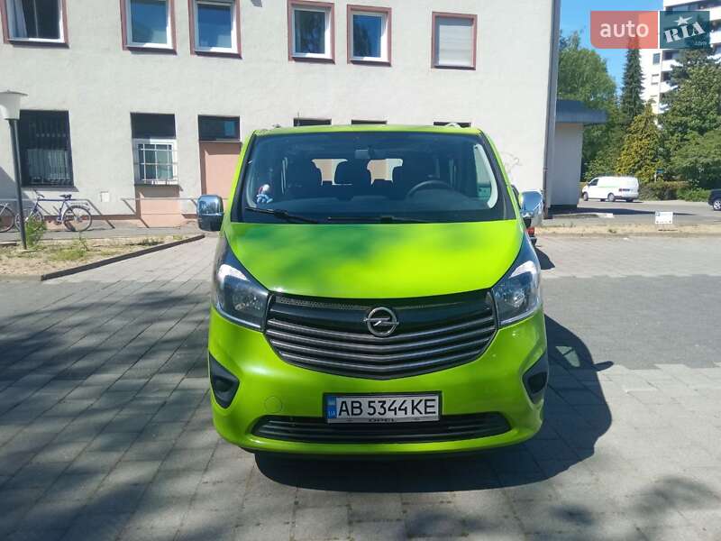 Мінівен Opel Vivaro 2017 в Вінниці