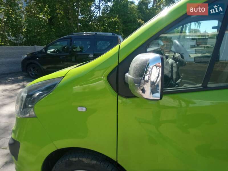 Мінівен Opel Vivaro 2017 в Вінниці