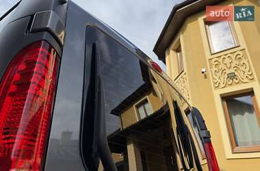 Мінівен Opel Vivaro 2013 в 
