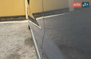 Мінівен Opel Vivaro 2013 в 