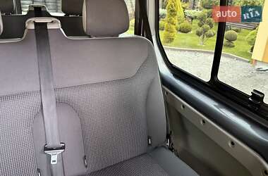 Мінівен Opel Vivaro 2013 в 