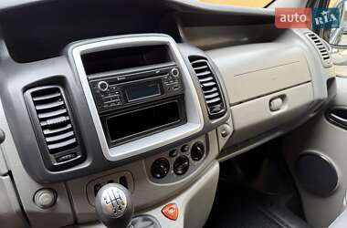 Мінівен Opel Vivaro 2013 в 
