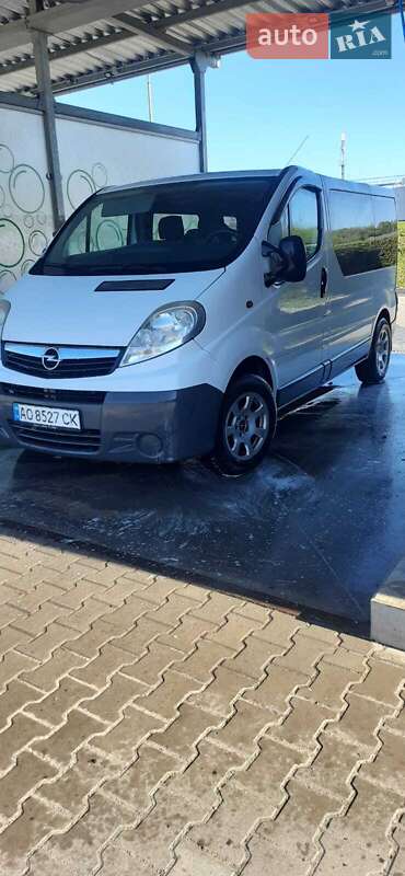 Минивэн Opel Vivaro 2011 в Коломые