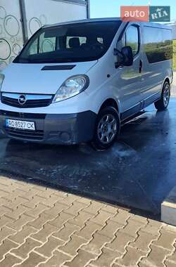 Минивэн Opel Vivaro 2011 в 