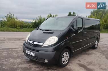 Минивэн Opel Vivaro 2011 в Дубно