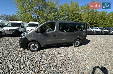 Мінівен Opel Vivaro 2015 в 