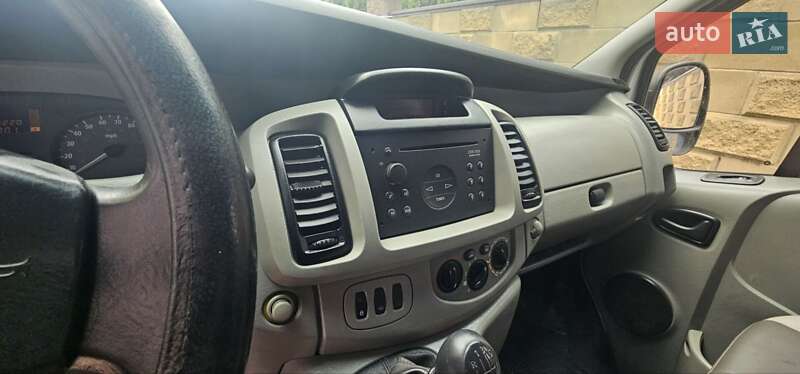 Минивэн Opel Vivaro 2006 в Луцке