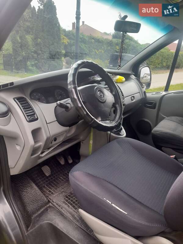Мінівен Opel Vivaro 2005 в Мостиській