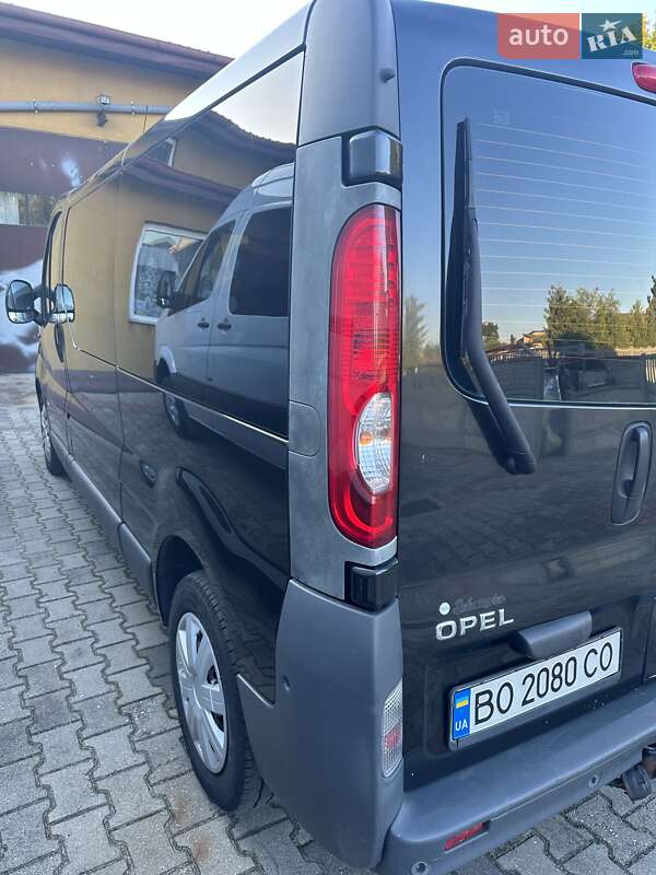 Минивэн Opel Vivaro 2010 в Чорткове