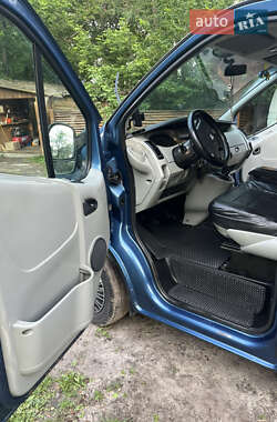 Вантажопасажирський фургон Opel Vivaro 2007 в 